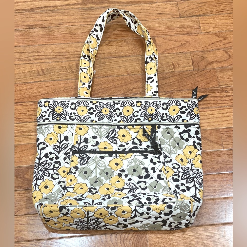 Vera Bradley go wild flower tote.